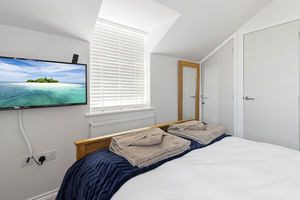 Photo 3- click for photo gallery